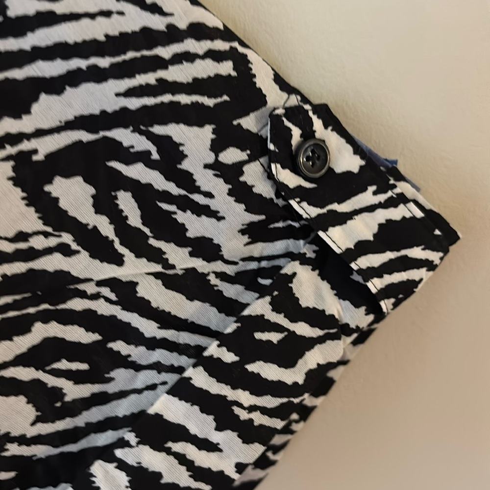 Jones New York Sport Woman Zebra Print Button Down Shirt Short Sleeves Size 3X - Picture 4 of 8